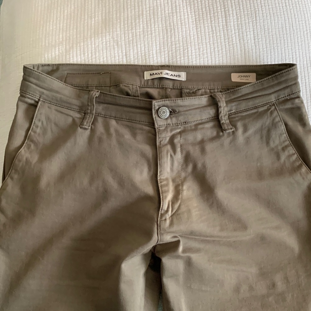 Mens Mavi Jeans “Johnny” Slim Leg in Olive Green